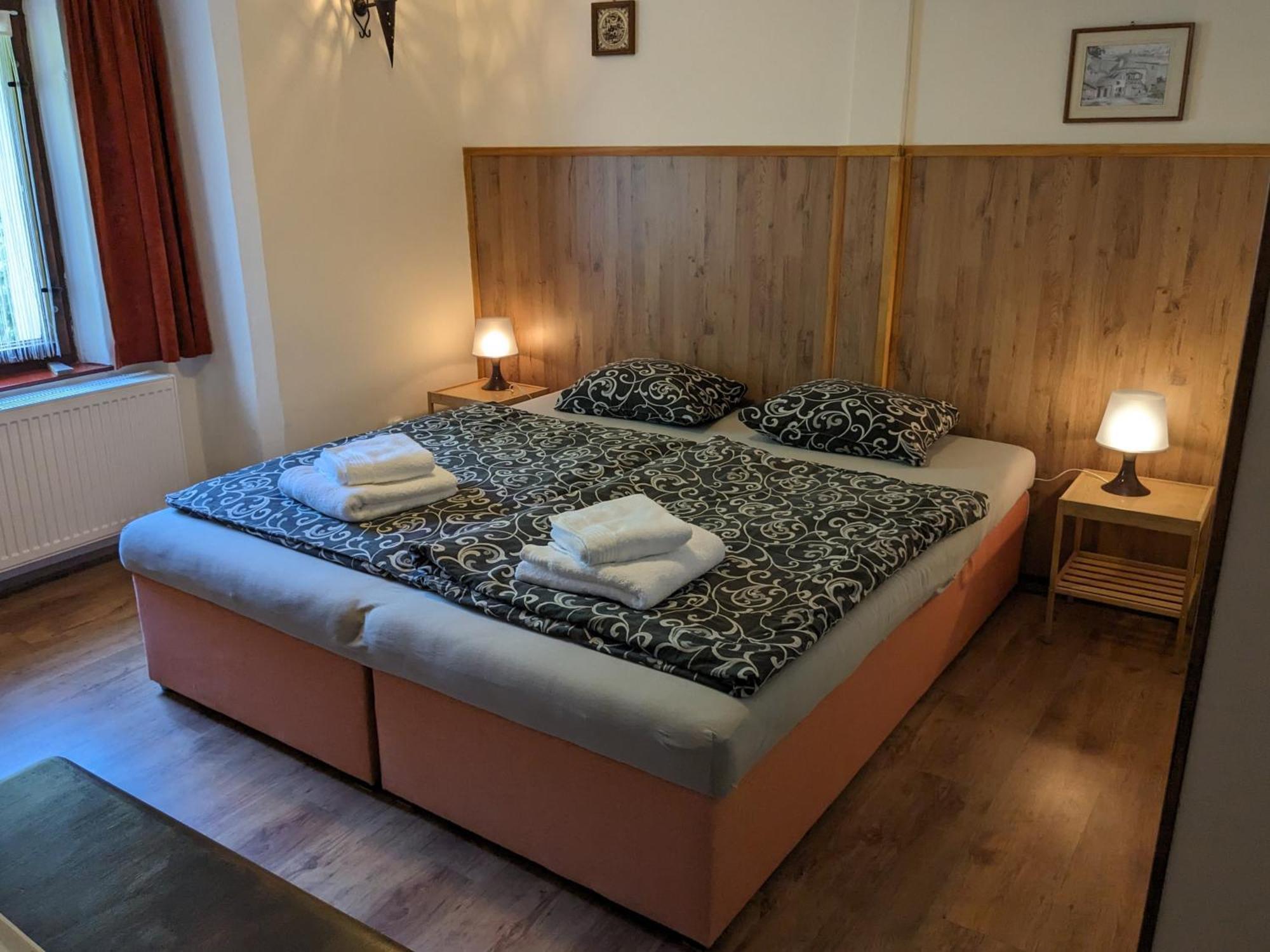 Velká Bukovina Bed And Breakfast Tvrz المظهر الخارجي الصورة
