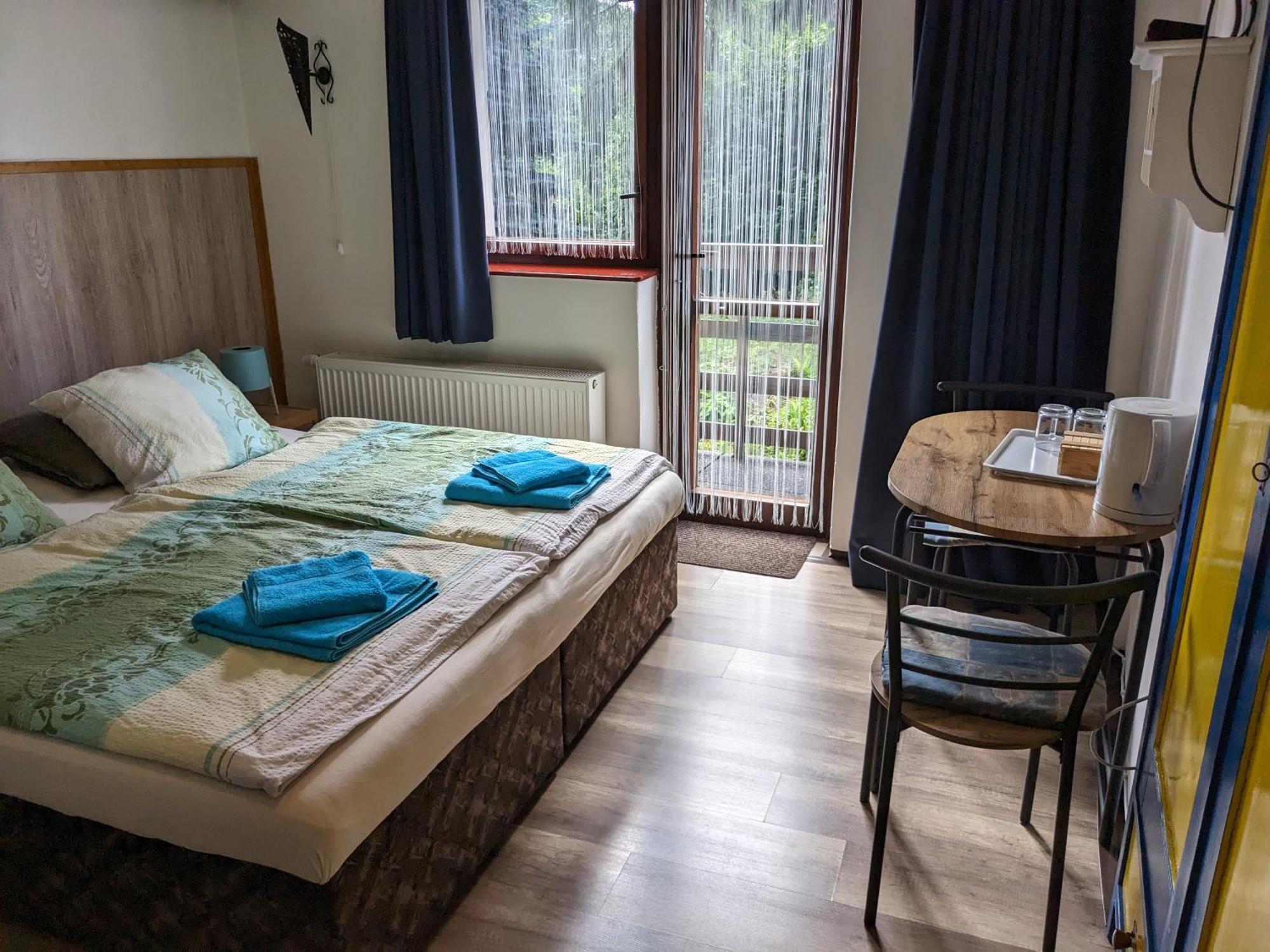 Velká Bukovina Bed And Breakfast Tvrz المظهر الخارجي الصورة