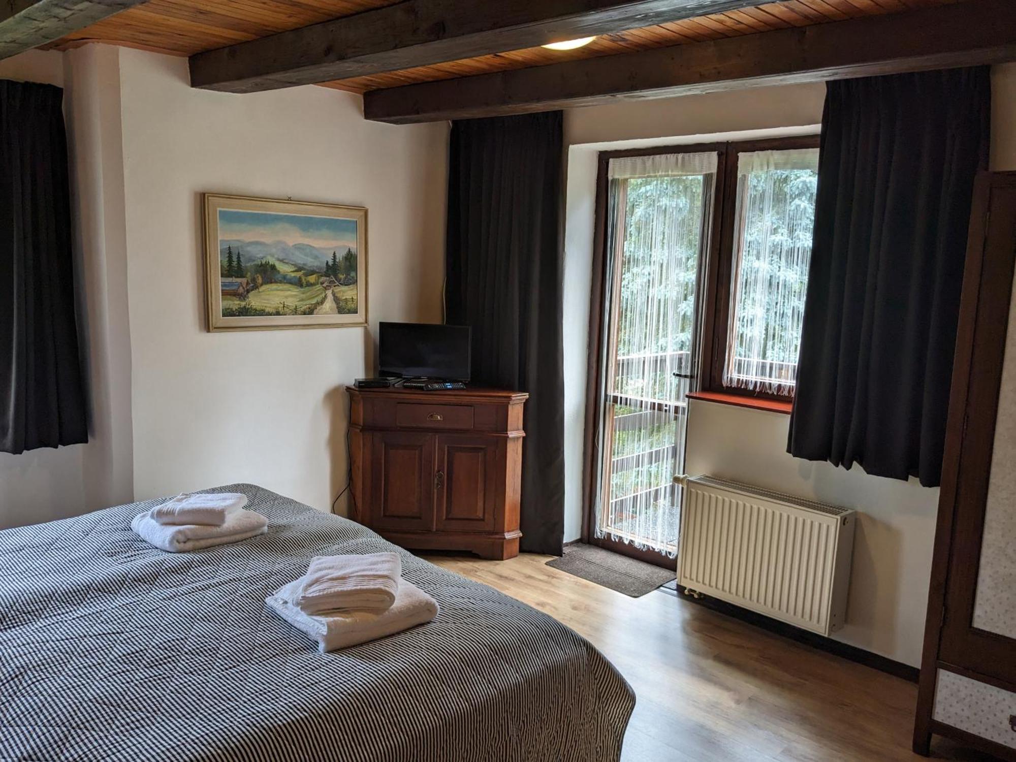 Velká Bukovina Bed And Breakfast Tvrz المظهر الخارجي الصورة