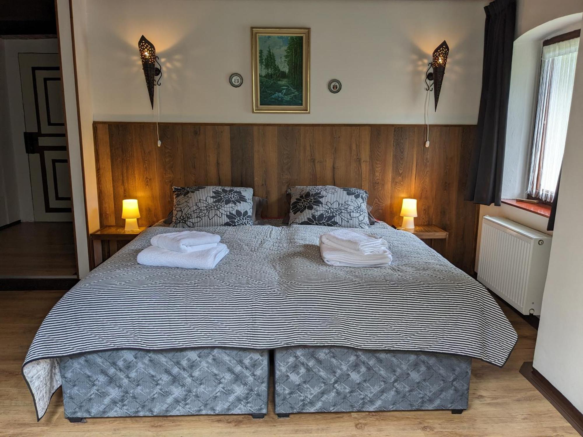 Velká Bukovina Bed And Breakfast Tvrz المظهر الخارجي الصورة