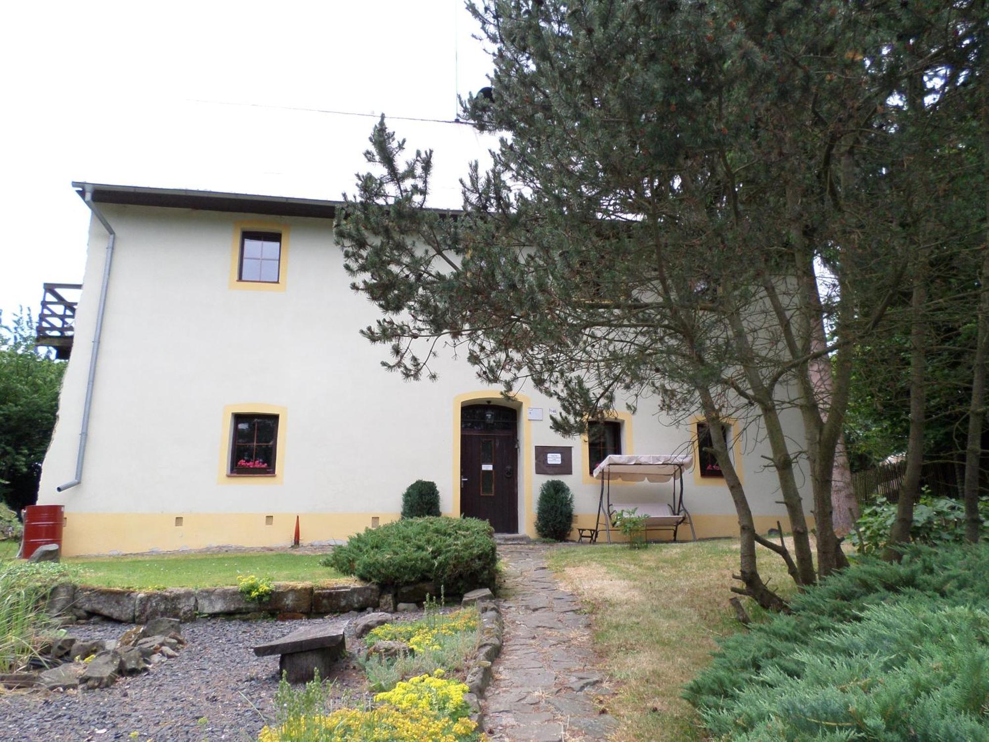 Velká Bukovina Bed And Breakfast Tvrz المظهر الخارجي الصورة